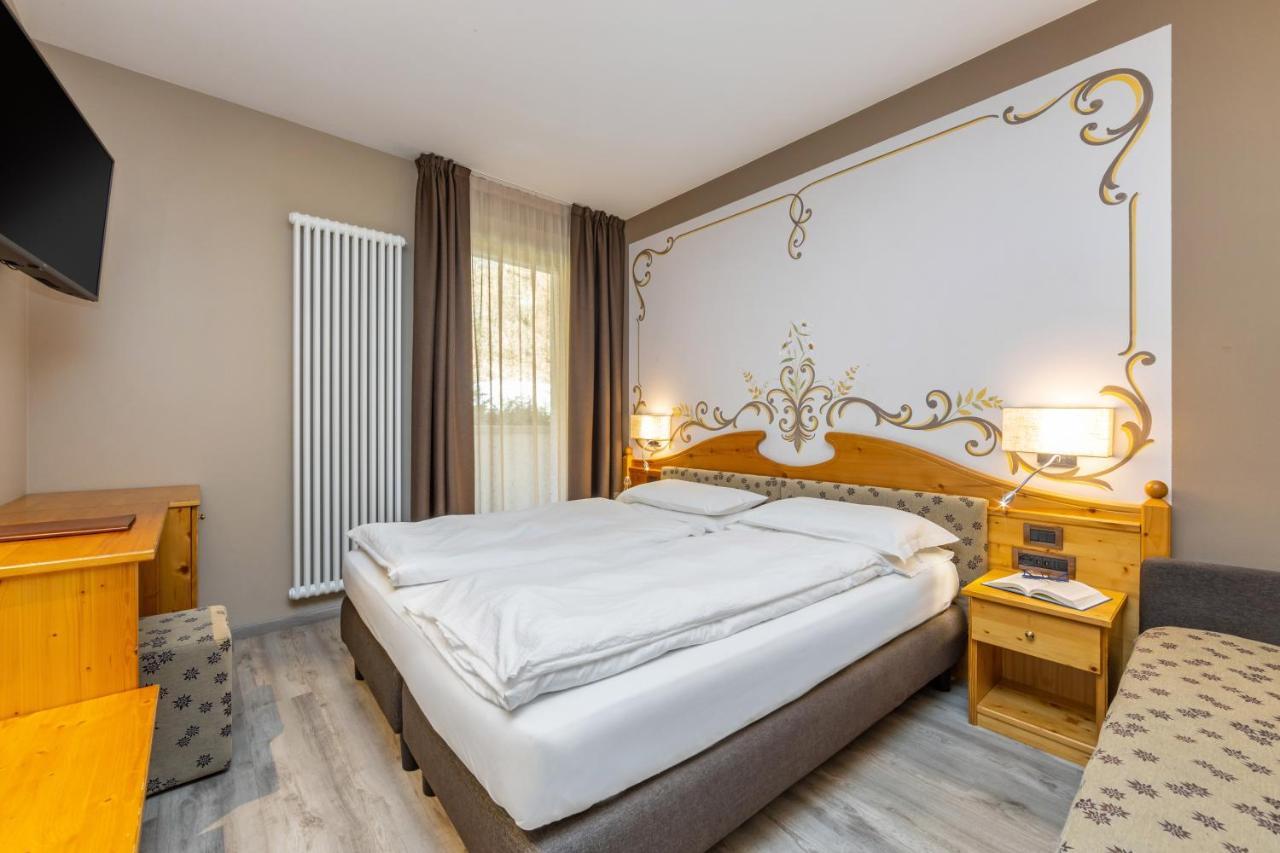 Hotel Vittoria - Ricarica L'Anima Dimaro Extérieur photo